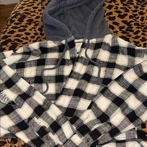 American Eagle Outfitters Black and Gray Plaid Hoodie